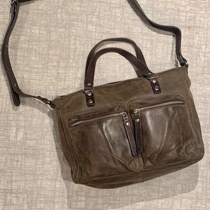 M0851 Leather Messenger Bag